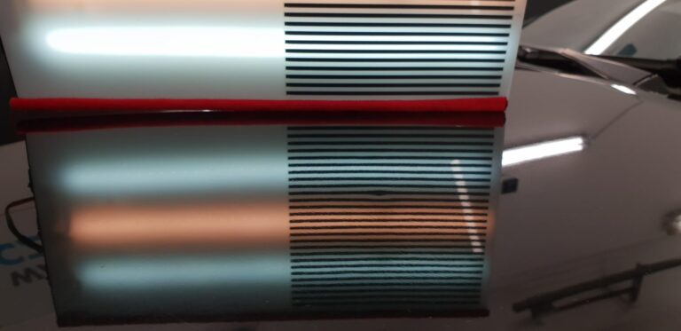 wyszukiwanie wgniecień na karoserii